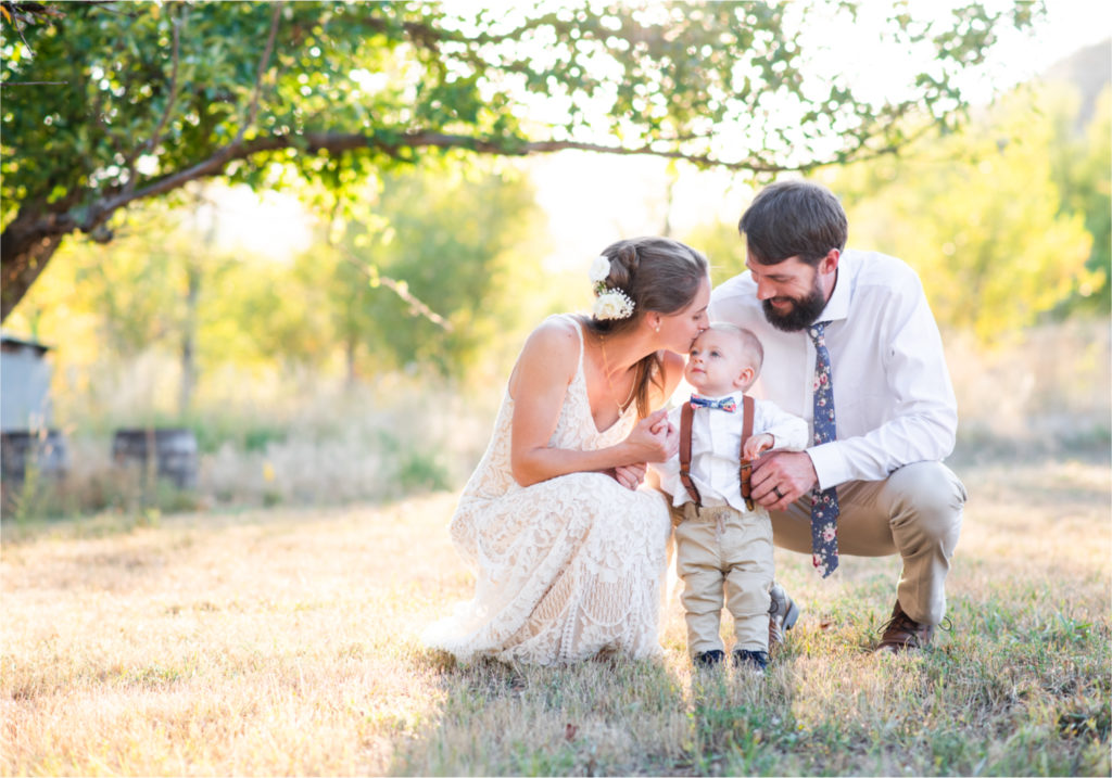 Rustic Fall Wedding at Rist Canyon Inn in LaPorte, Colorado | Britni Girard Photography