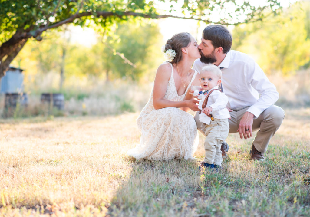 Rustic Fall Wedding at Rist Canyon Inn in LaPorte, Colorado | Britni Girard Photography