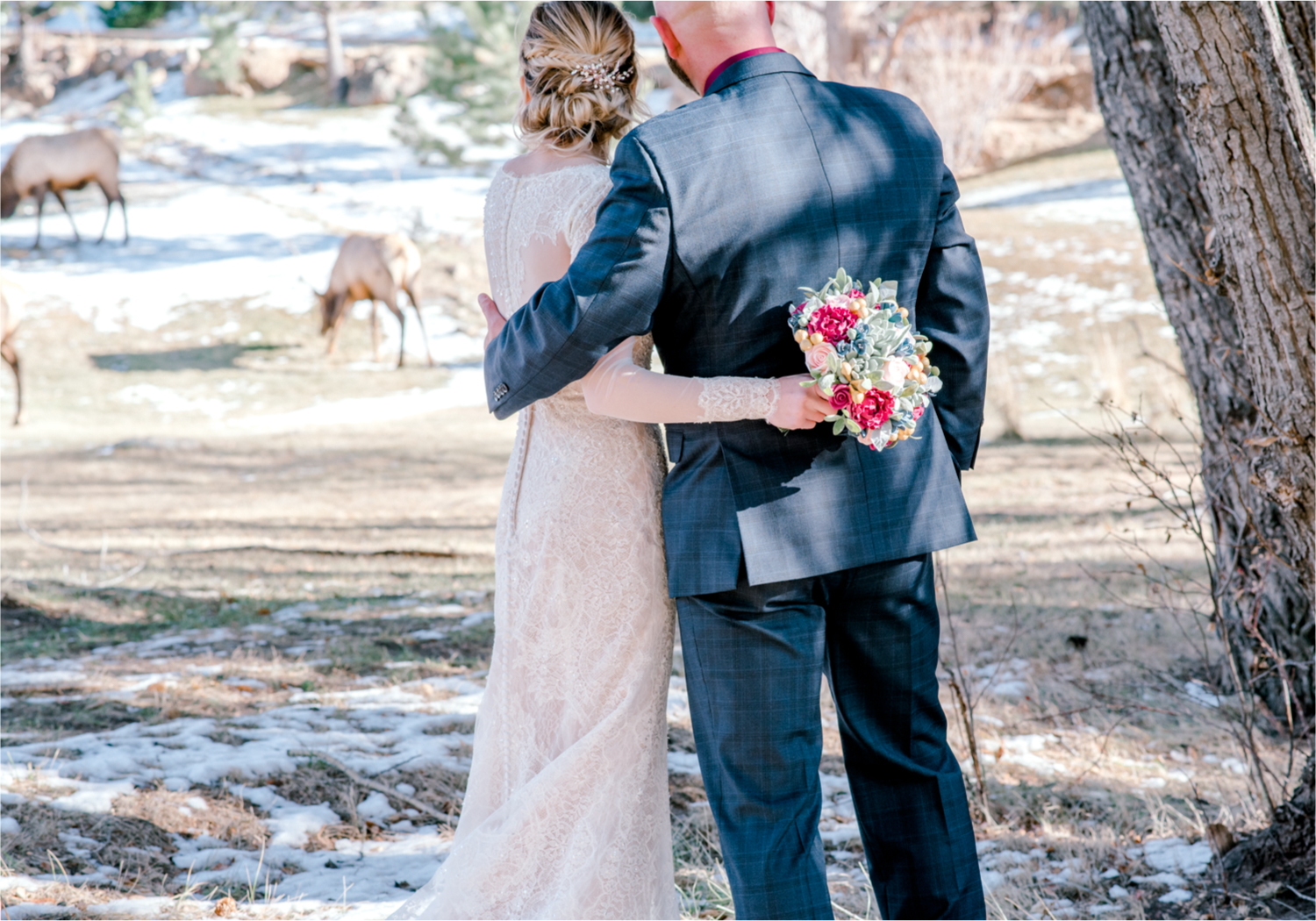 Snowy Winter Wedding in Estes Park Colorado at Black Canyon Inn | Britni Girard Photography