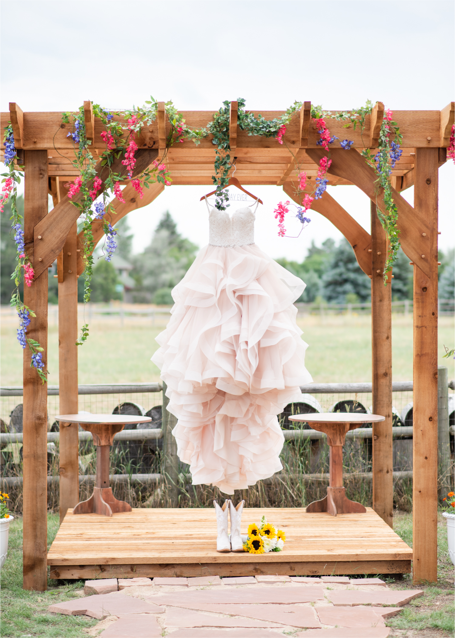 Rustic Country Glam Wedding during Summer in Northern Colorado with first look and a romantic country dance | Britni Girard Photography - Greeley, Colorado
