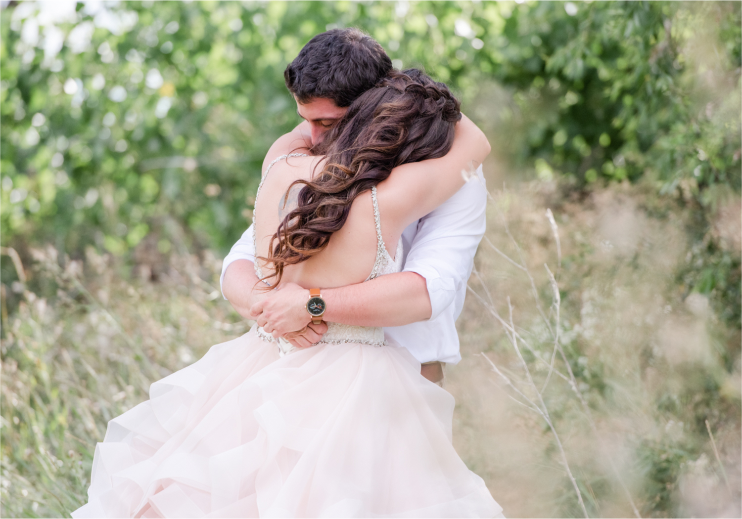 Rustic Country Glam Wedding during Summer in Northern Colorado with first look and a romantic country dance | Britni Girard Photography - Greeley, Colorado