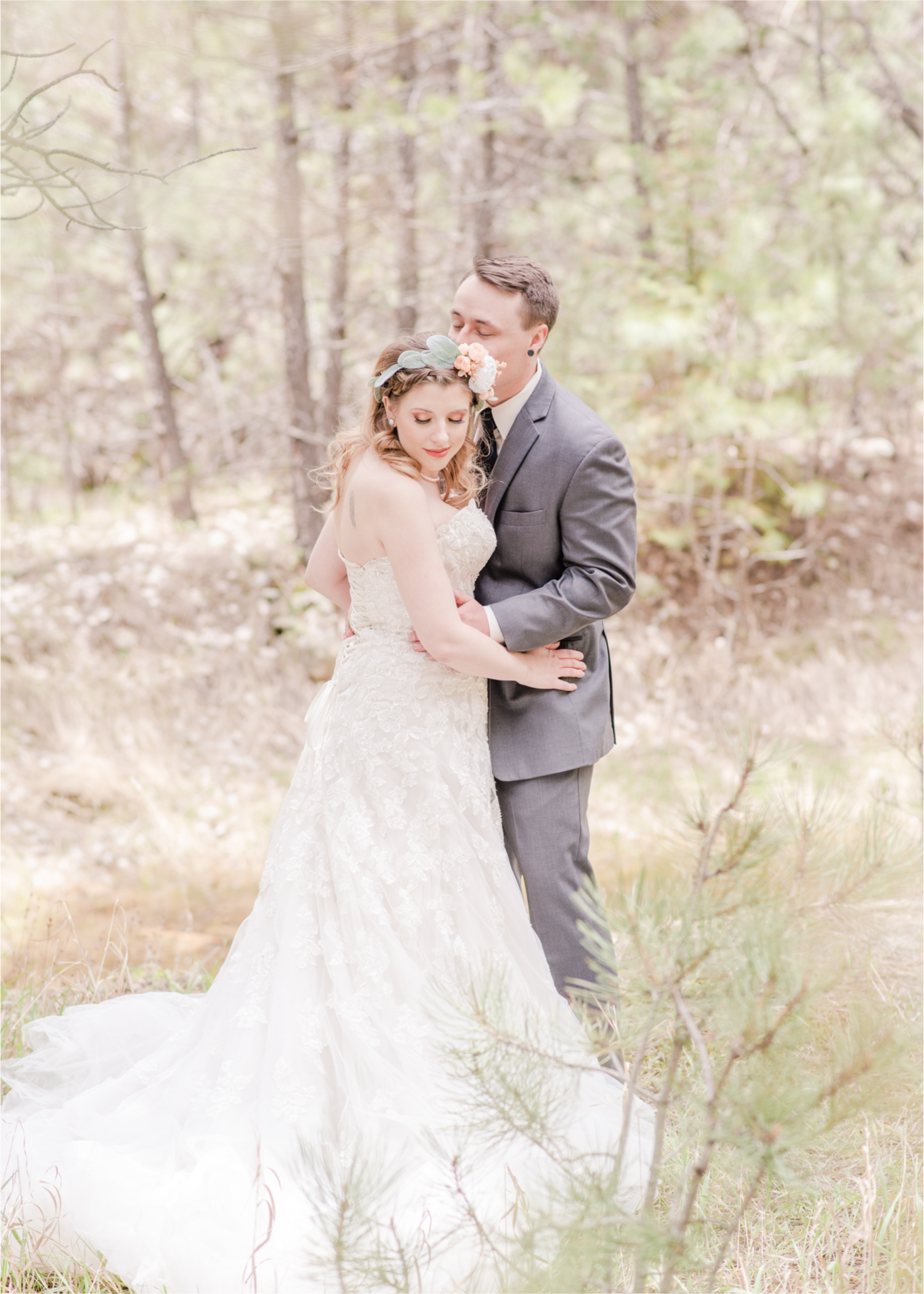 Rustic Rocky Mountain Wedding in Loveland Colorado | Britni Girard Photography | Romantic Morning Brunch Wedding with big surprises for guests | Rain and Shine