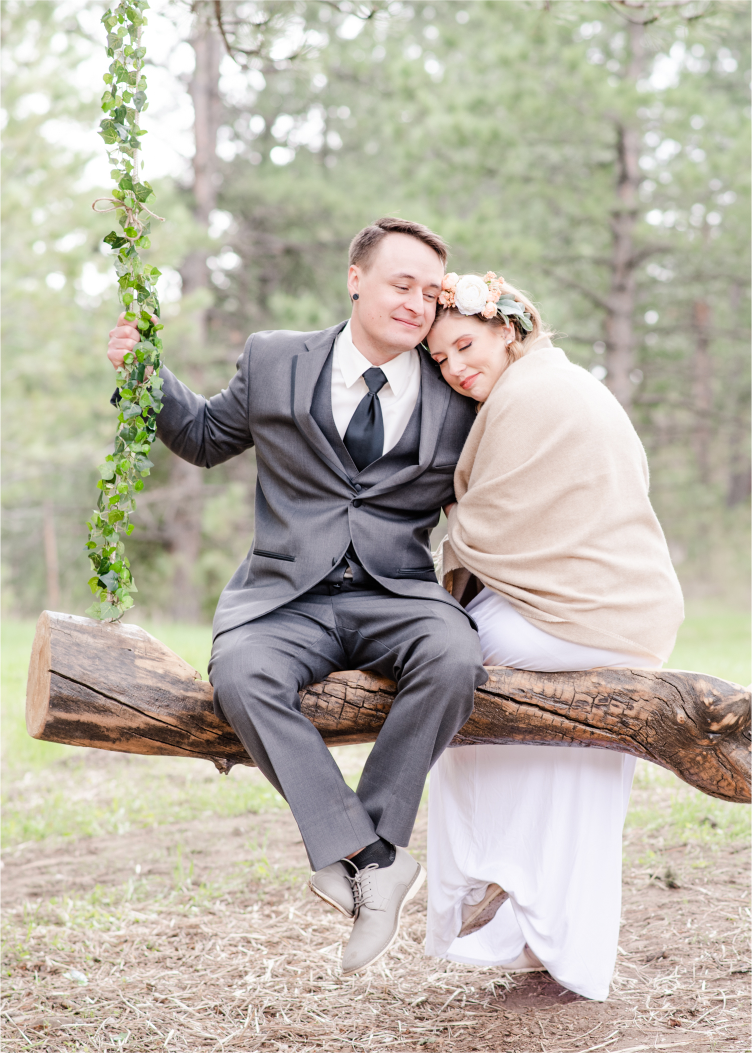 Rustic Rocky Mountain Wedding in Loveland Colorado | Britni Girard Photography | Romantic Morning Brunch Wedding with big surprises for guests | Rain and Shine