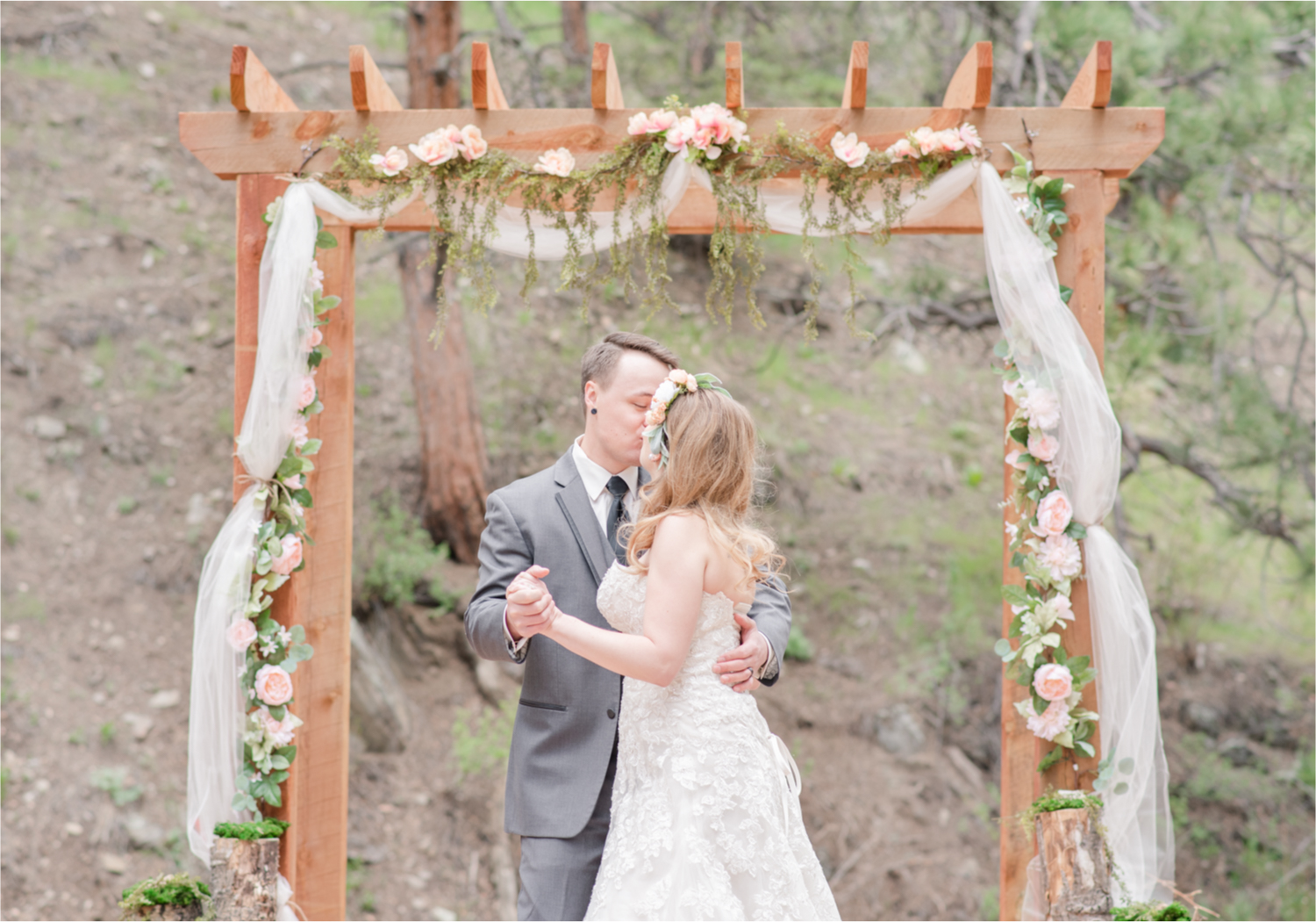 Rustic Rocky Mountain Wedding in Loveland Colorado | Britni Girard Photography | Romantic Morning Brunch Wedding with big surprises for guests | Rain and Shine