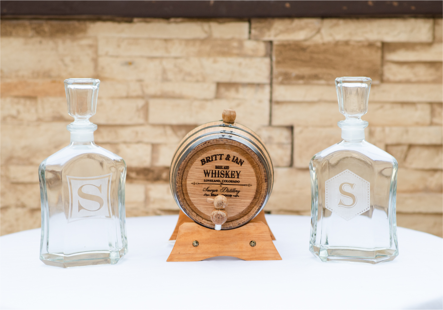 Modern Romantic wedding at Wedgwood Weddings Brittany Hill in Denver Colorado | Britni Girard Photography | Whiskey unity ceremony and live band The Burroughs are highlights of this musician couples wedding | Dragonfly Floral Company