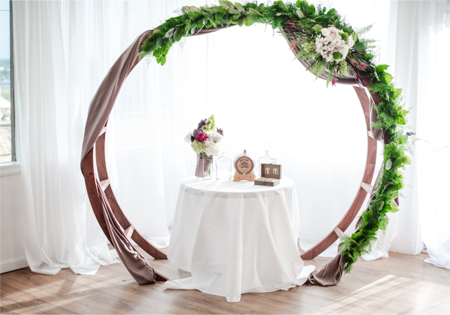 Modern Romantic wedding at Wedgwood Weddings Brittany Hill in Denver Colorado | Britni Girard Photography | Whiskey unity ceremony and live band The Burroughs are highlights of this musician couples wedding | Dragonfly Floral Company