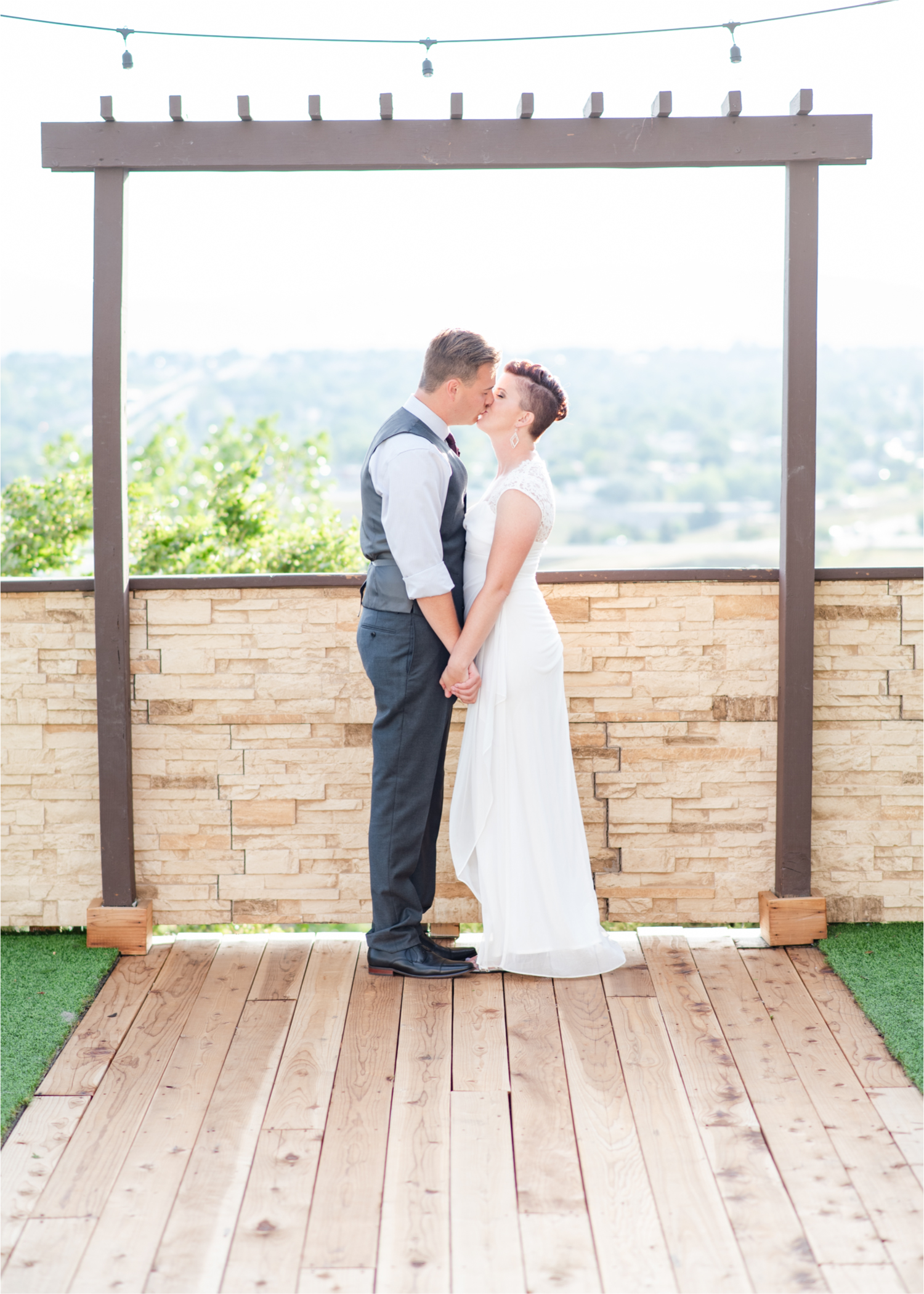 Modern Romantic wedding at Wedgwood Weddings Brittany Hill in Denver Colorado | Britni Girard Photography | Whiskey unity ceremony and live band The Burroughs are highlights of this musician couples wedding | Dragonfly Floral Company
