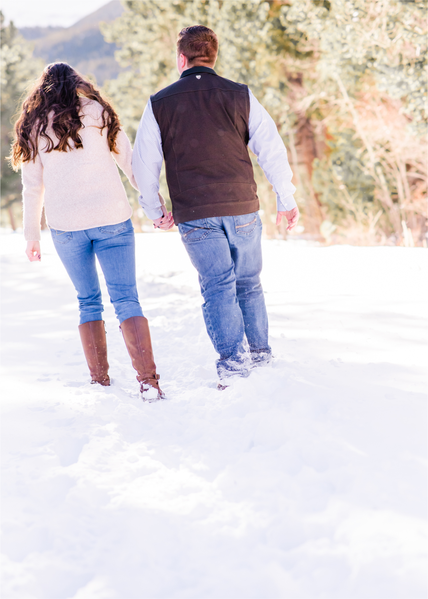 Lily Lake Winter Engagement in Estes Park | Britni Girard Photography - Colorado Wedding Photographer | Rocky Mountain National Park Photography and Downtown Estes Park River Walk