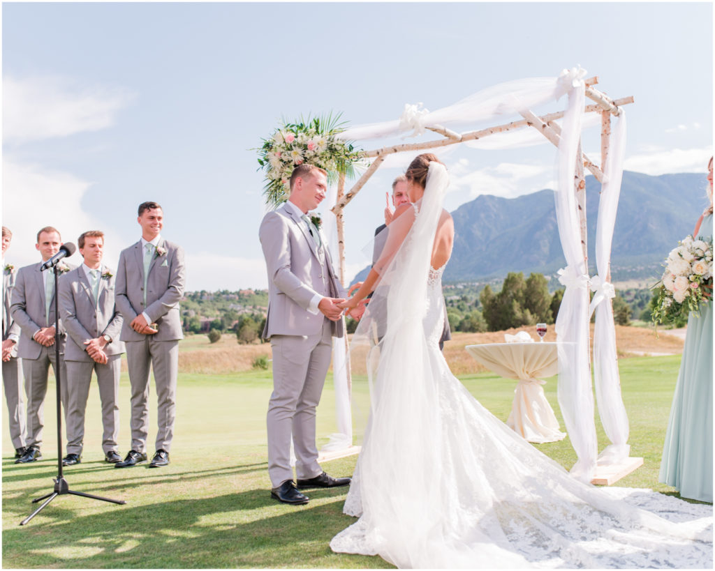 Elegant wedding on the chipping green at Cheyenne Mountain Resort | Britni Girard Photography | Colorado Wedding Photo and Video Team