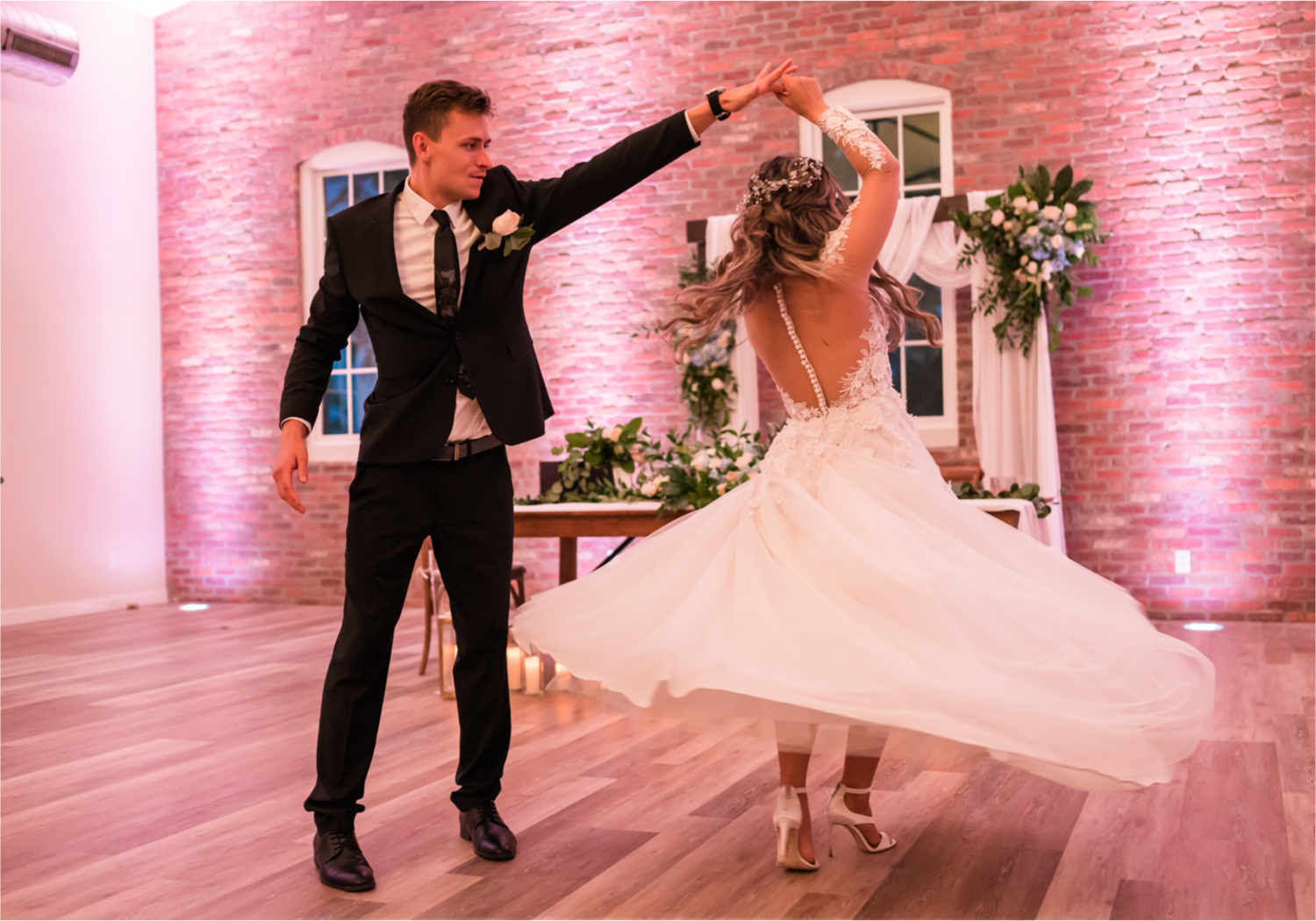Romantic and Rustic Wedding at The Mill in Windsor | Britni Girard Photography | Colorado based wedding photography and videography team | Choreographed First Dance to Speechless by Dan and Shay