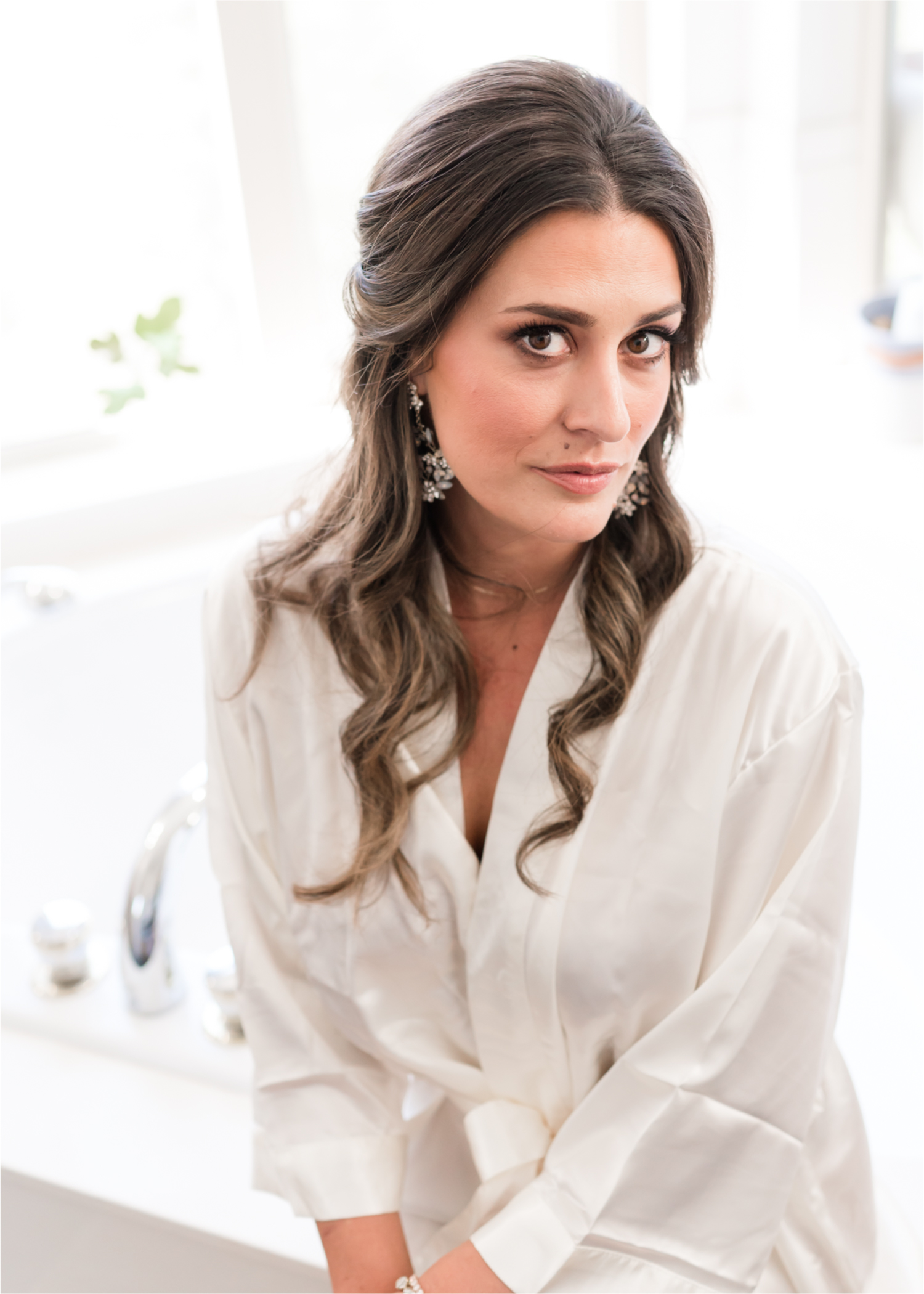 Autumn mountain wedding in Florence Colorado | Britni Girard Photography | Colorado Wedding Photo and Video Team | Mountainside Cabin for intimate wedding with rustic farm-tables and romantic details | Wedding Colors White, Dusty Rose and Sage | Bride getting ready 